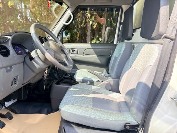 僅跑10萬 原廠保養 常溫廂體 可改貨斗 照片7