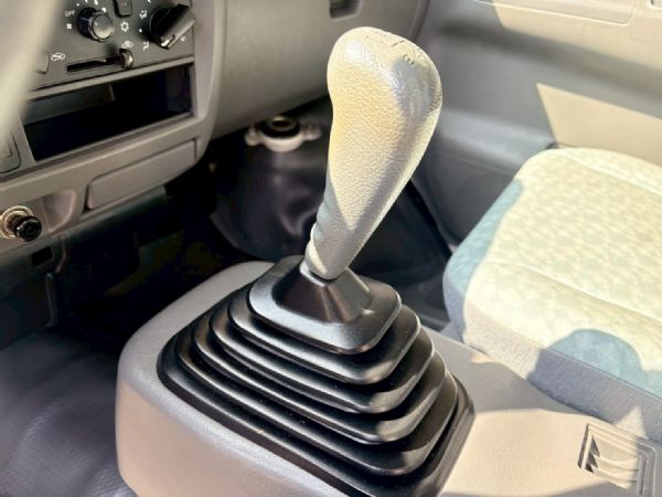 僅跑10萬 原廠保養 常溫廂體 可改貨斗 照片8