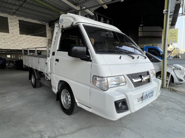 《鑫宏車業》五金職人好幫手- 手排貨車 照片3