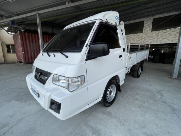 《鑫宏車業》五金職人好幫手- 手排貨車 照片1