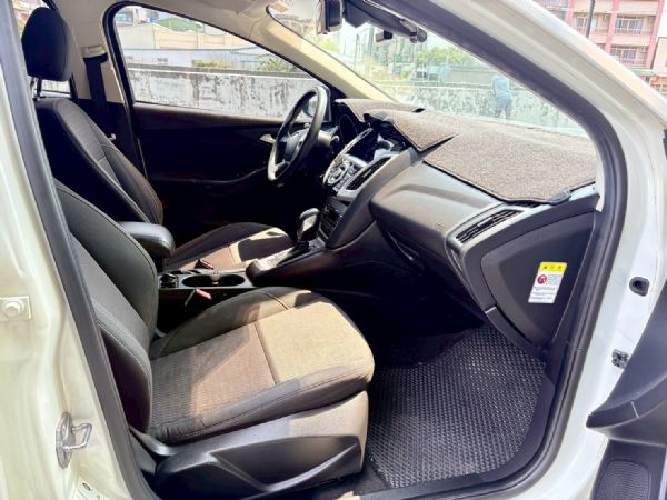 便宜代步車 升級安卓機 CarPlay  照片4