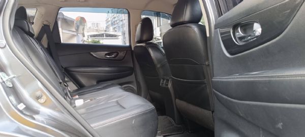 2017  Nissan X-Trail 照片5