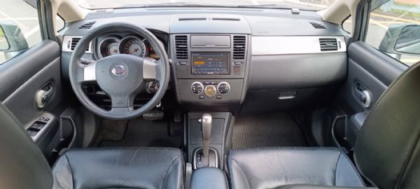 Nissan Tiida 5D 1.8  照片4