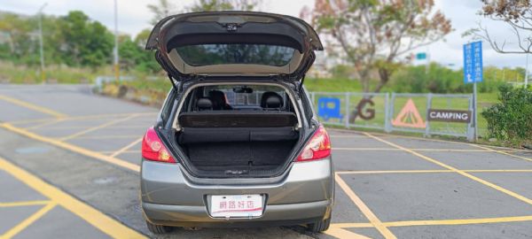 Nissan Tiida 5D 1.8  照片8