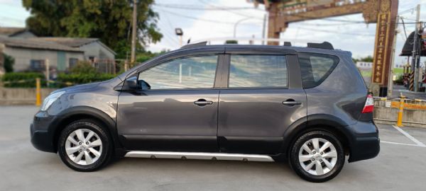 Nissan LIVINA 豪華版  照片2