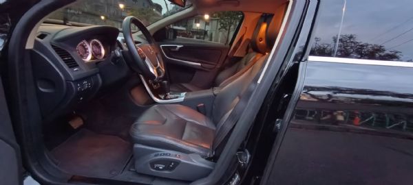 VOLVO XC60 T5 照片5