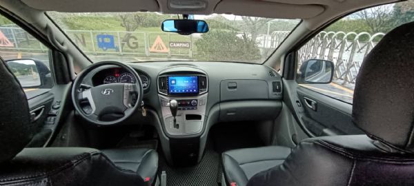 Hyundai Starex尊貴 照片4