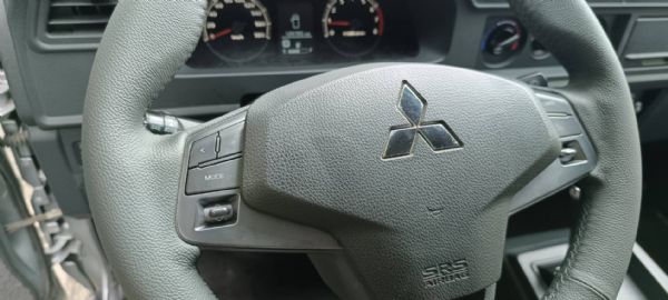 Mitsubishi Delica 照片10