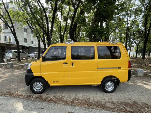 《鑫宏車業》菱利A180 2人座手排廂型 照片4