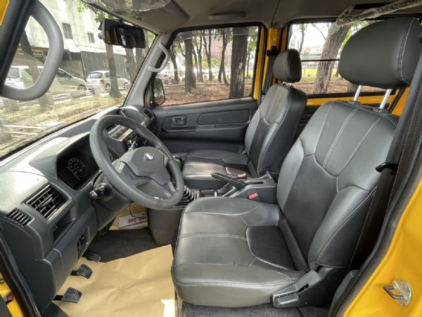 《鑫宏車業》菱利A180 2人座手排廂型 照片5