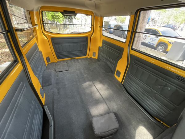 《鑫宏車業》菱利A180 2人座手排廂型 照片10
