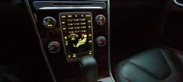 2012 VOLVO XC60 T5  照片9